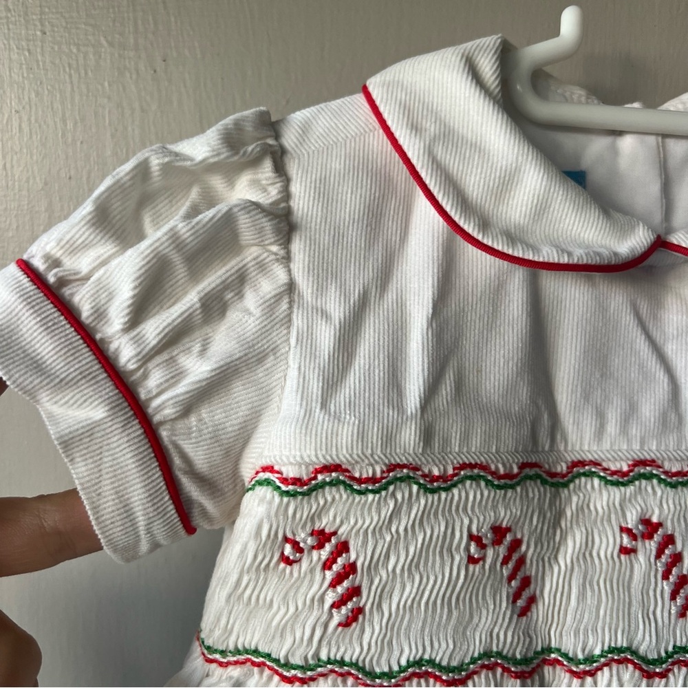 ANAVINI VELANI GIRLS WHITE DRESS WITH COLLAR - SMOCKED CANDY CANES - Picture 6 of 10